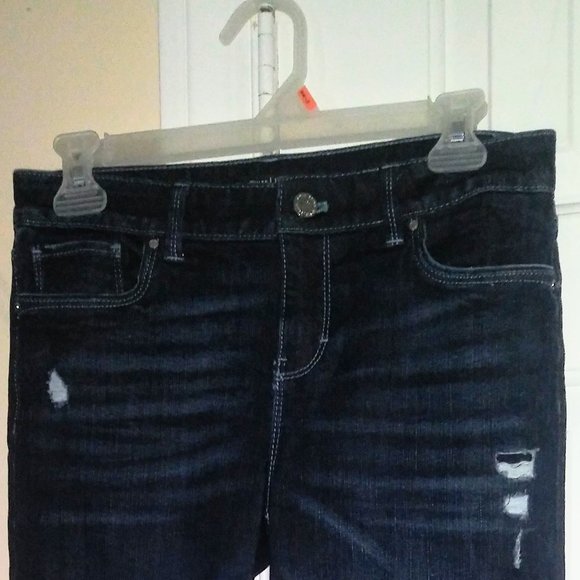White House/Black Market Straight Crop Frayed Legs Jeans - Picture 3 of 8